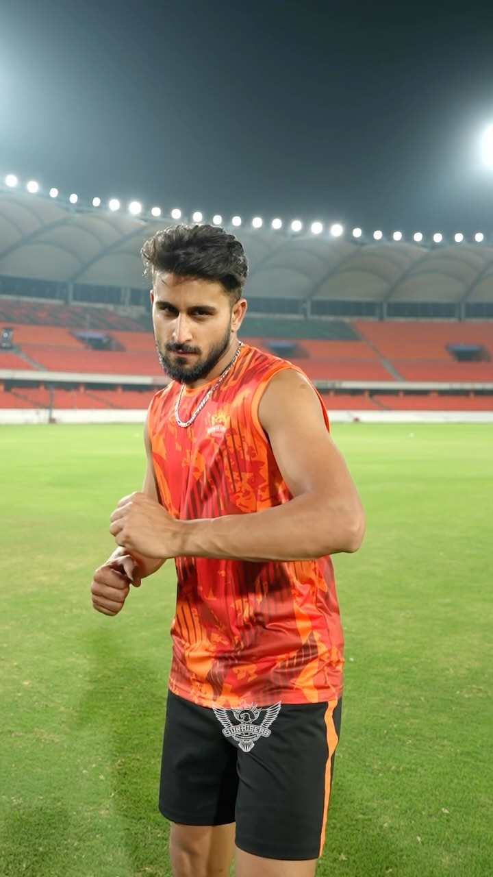 IPL - SRH Orange Army Team Bus Entry BTS